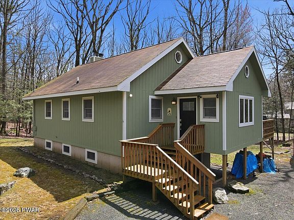3rd image of 212 Bluebird Ct