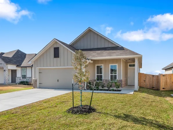 1916 McArthur Ave, Bryan, TX 77803