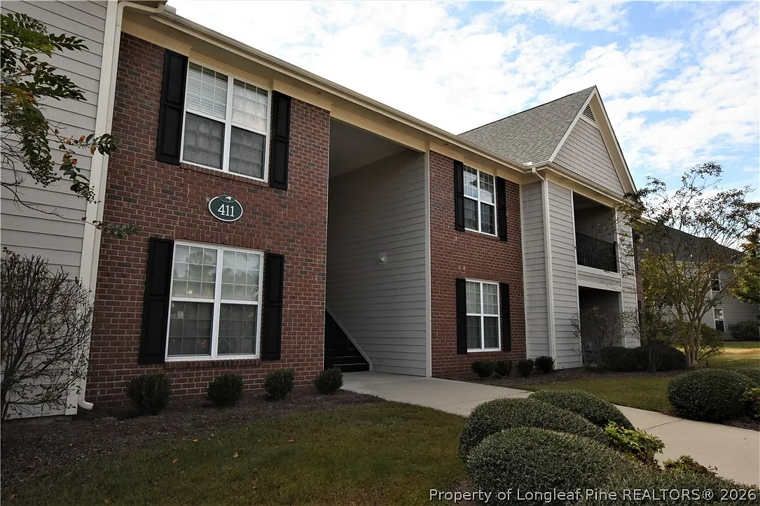 2 bed, 2.0 bath, 1420 sqft, $1,600 — Photo 2
