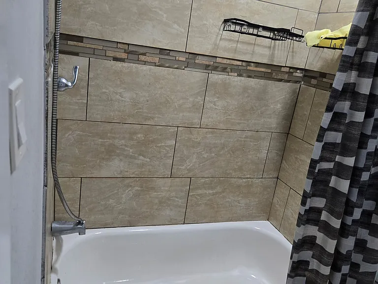 2952 S Farrell St #1R — Photo 5