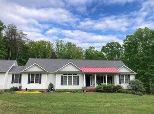 32454 Gadsden Ln, Locust Grove, VA 22508