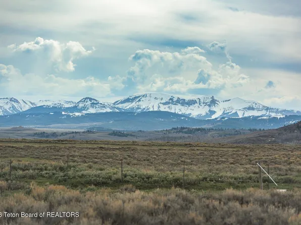 9 E Beaver Ridge Rd, Daniel, WY 83115