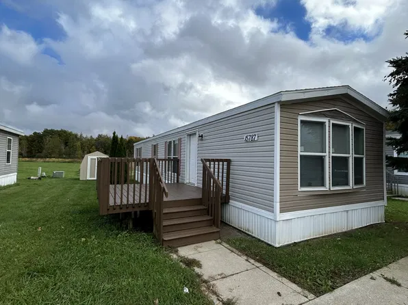 15787 Donnas Path #127, Manitou Beach, MI 49253
