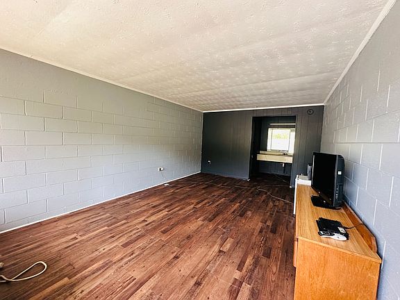 3rd image of 1746 S Highway 25 W #116