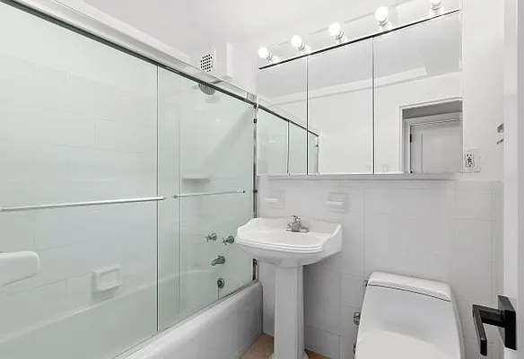 Rented by Corcoran | media 4
