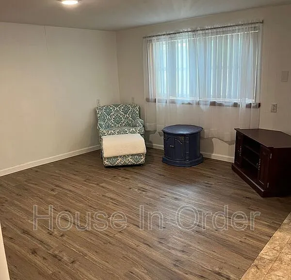 144A Chestnut St — Photo 5