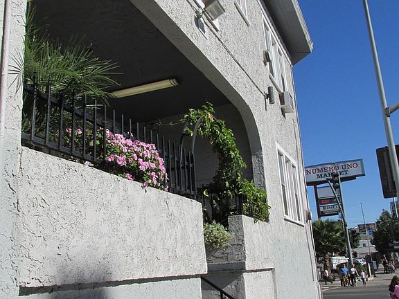 5th image of 1901-1913 W 3rd St #215