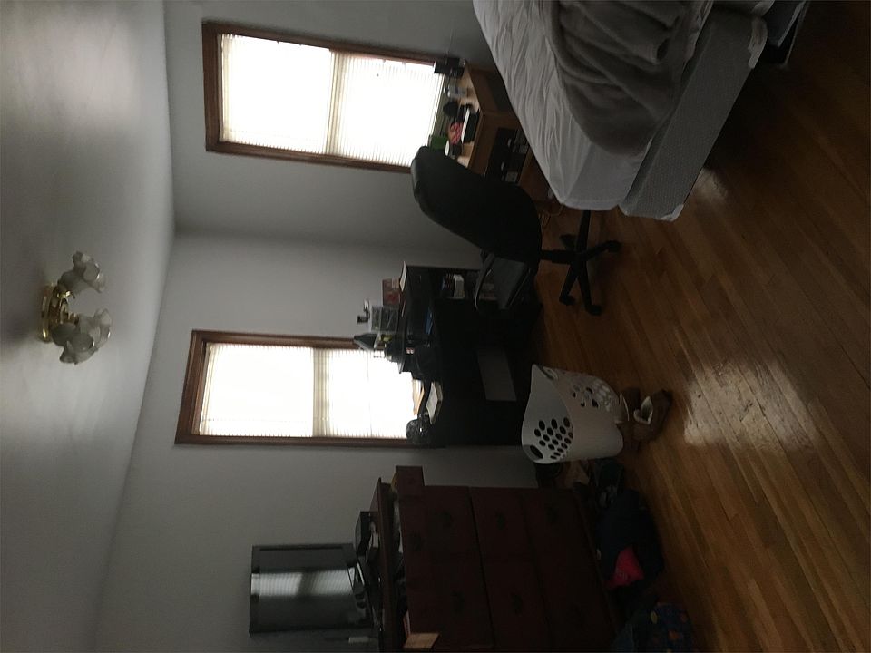 2nd image of 1580-1586 Doten Ave