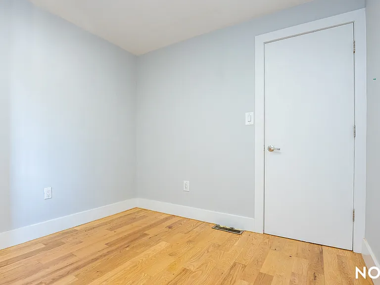 375 Vernon Ave #1 — Photo 13