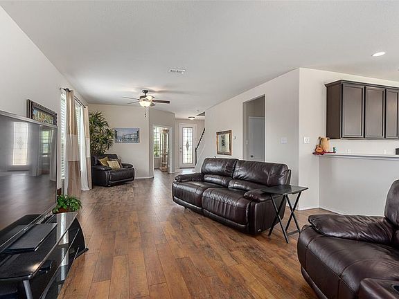 5th image of 3513 Seaside Dr