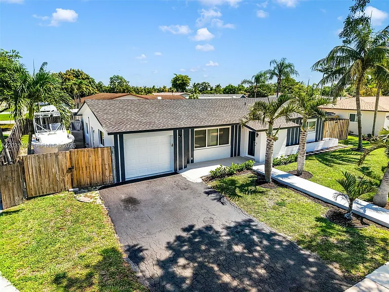 9741 NW 5th St — Photo 37