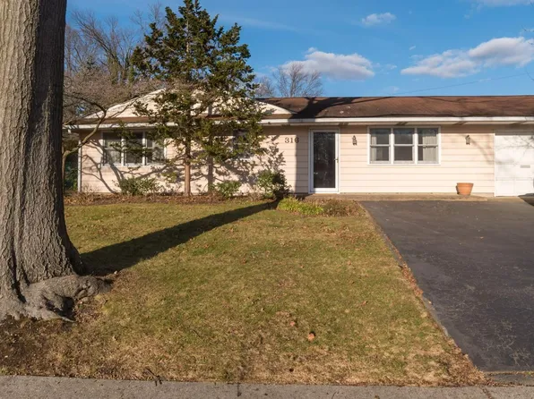 316 Thornridge Dr, Levittown, PA 19054