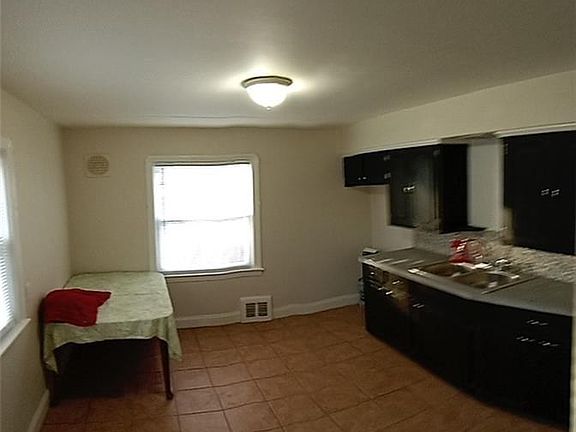 5th image of 344 E 257th St