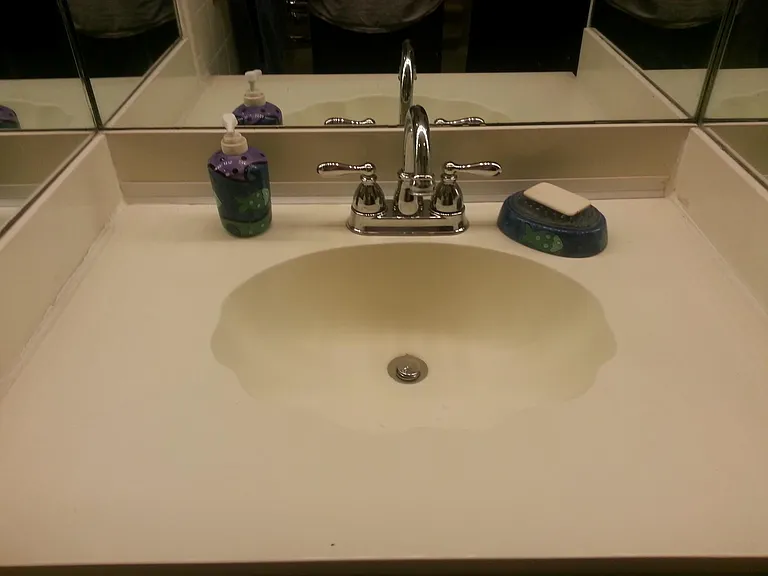 Nice sink and faucets