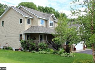 814 Summit Ln N, Hudson, WI 54016