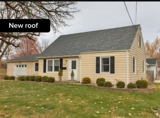 2701 Holcomb Ave, Des Moines, IA 50310