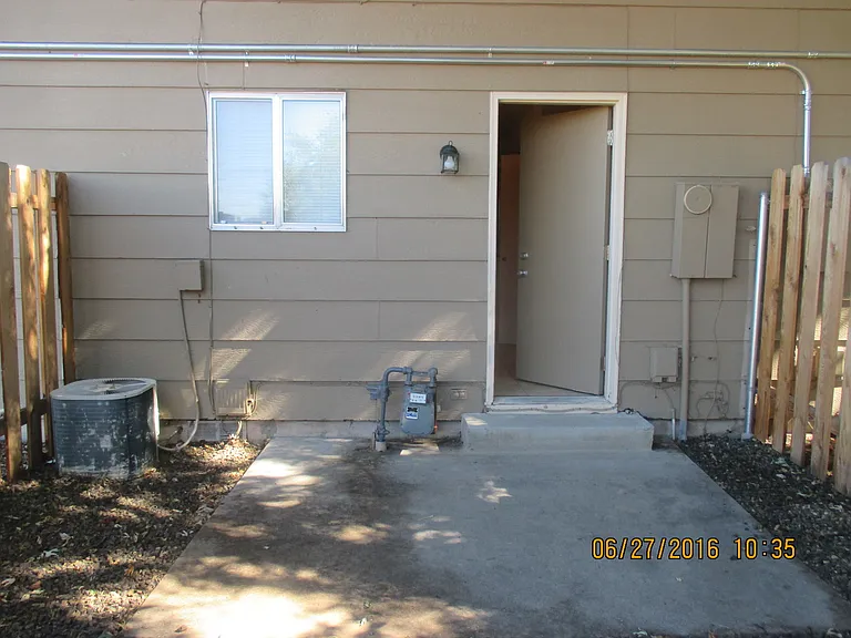 6531 W Douglas St — Photo 16