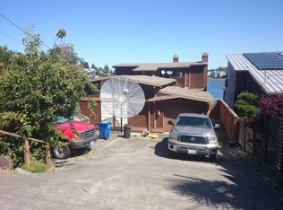 3714 W Commodore Way, Seattle, WA 98199