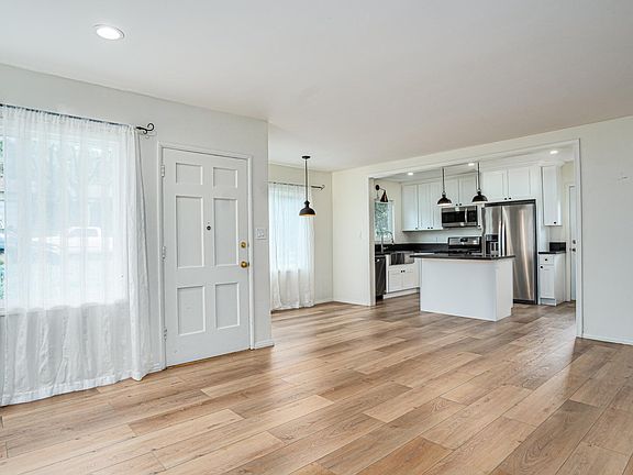 5th image of 3730 Los Amigos St