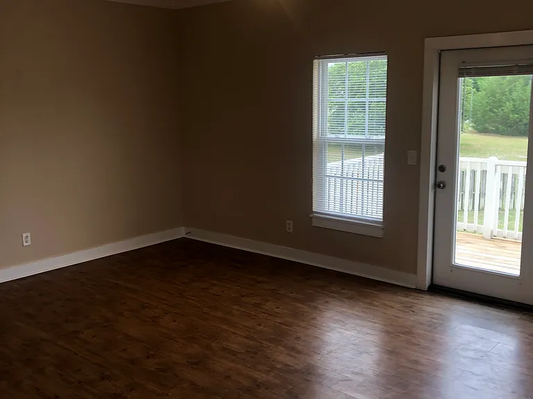 290 Twin Oaks Dr #B — Photo 8