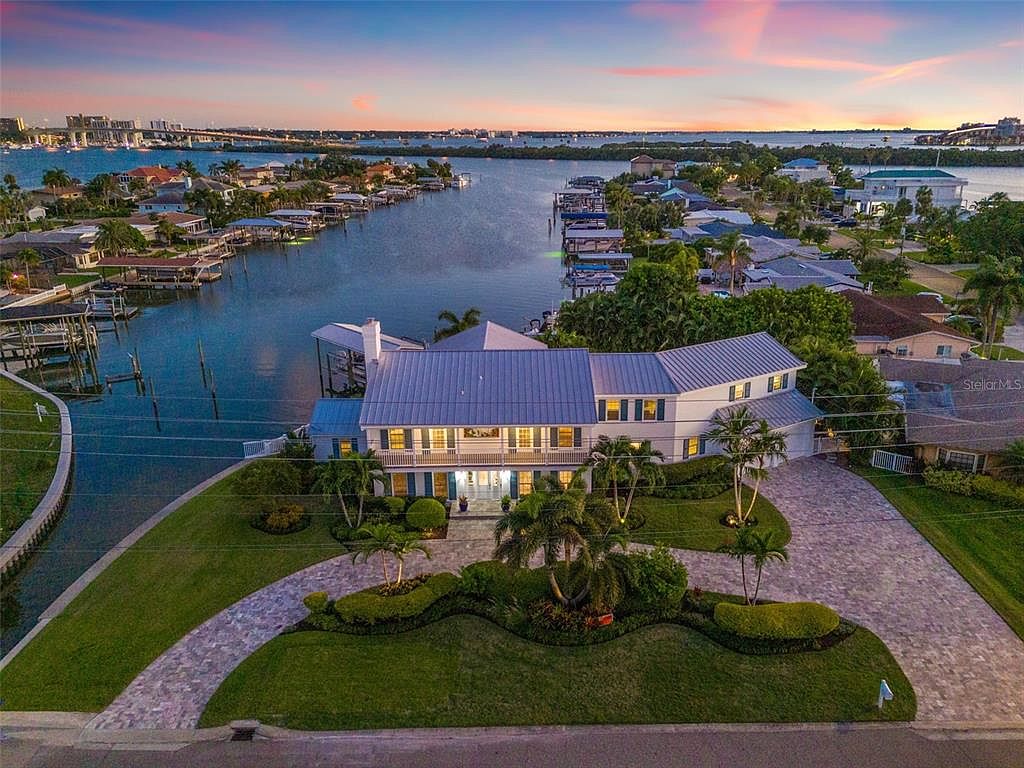 511 Windward Psge, Clearwater, FL 33767 | MLS #TB8396612