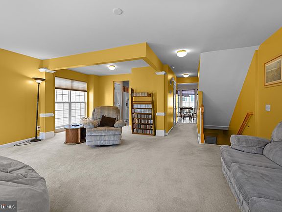 5th image of 109 Creekmont Ct