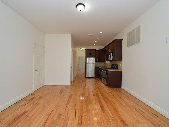 2nd image of 53 Cassidy Pl Floor 2