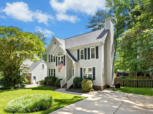 6912 Baywood Dr, Raleigh, NC 27613