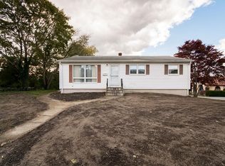 1749 Read St, Somerset, MA 02726