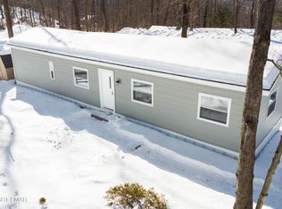 128 Bartion Ct, Bartonsville, PA 18321