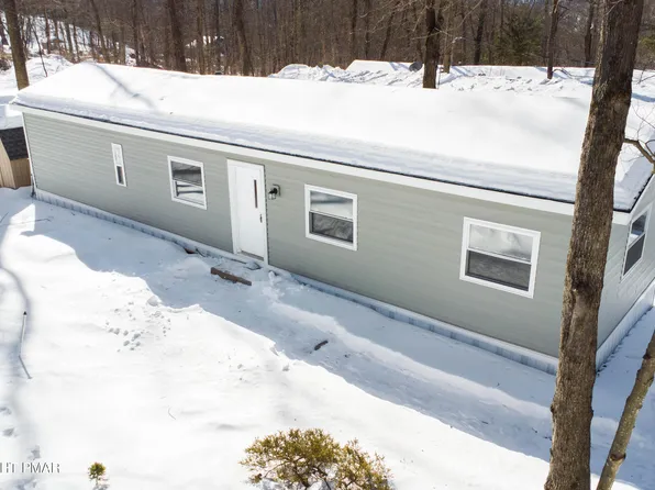 128 Bartion Ct, Bartonsville, PA 18321