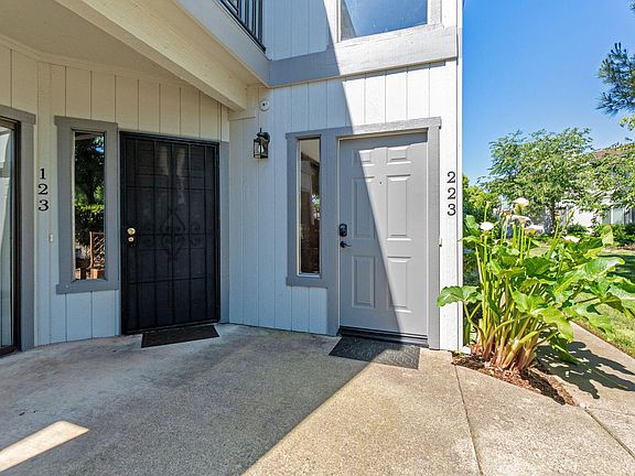 3rd image of 426 Ridgecrest Trl APT 223