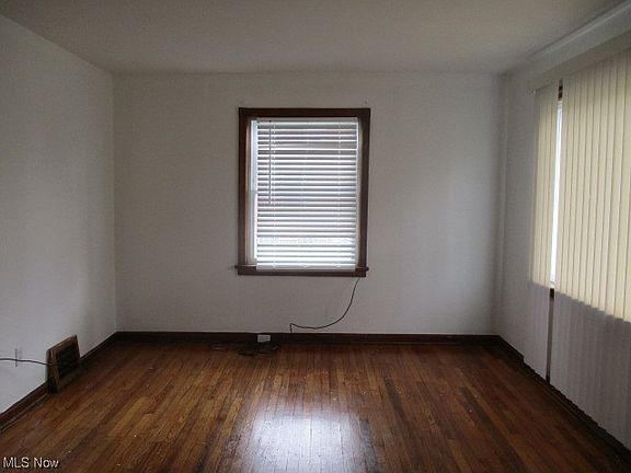 5th image of 5623 South Blvd