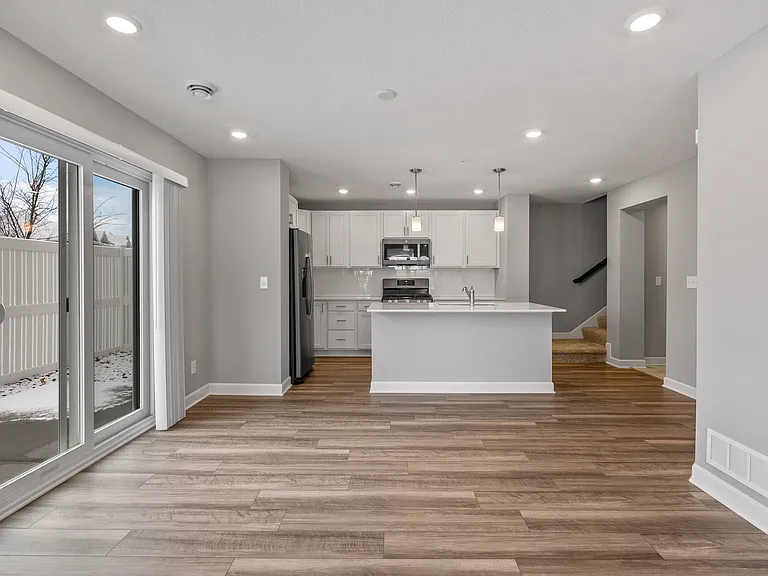 11032 Zest St NE — Photo 3