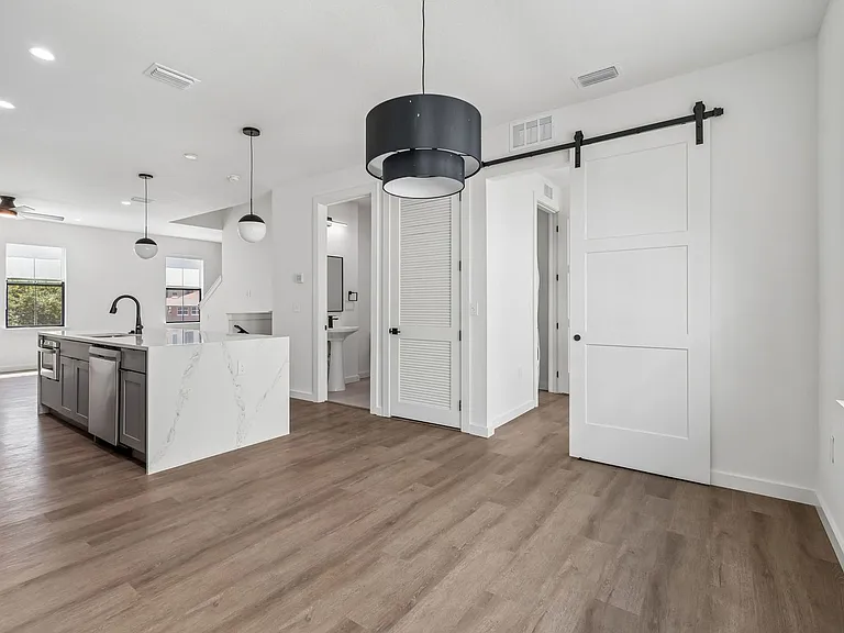 1218 E Kay St #14 — Photo 27