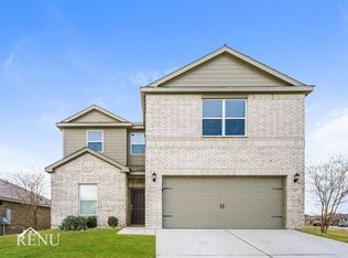 127 Palomino Bend Dr, Newark, TX 76071