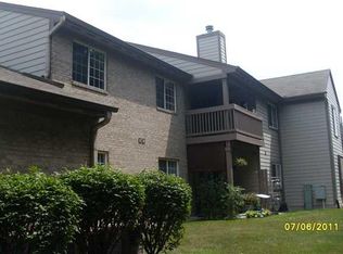 211 Faulkner Ct, Carmel, IN