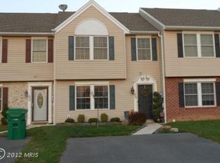 80 Grandview Xing, Chambersburg, PA 17201