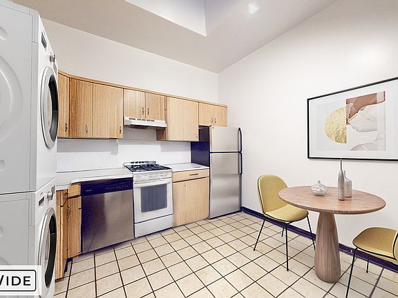 5th image of 44 W 70th St APT 4F