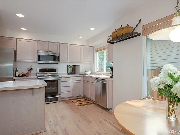18815 20th Dr SE — Photo 4