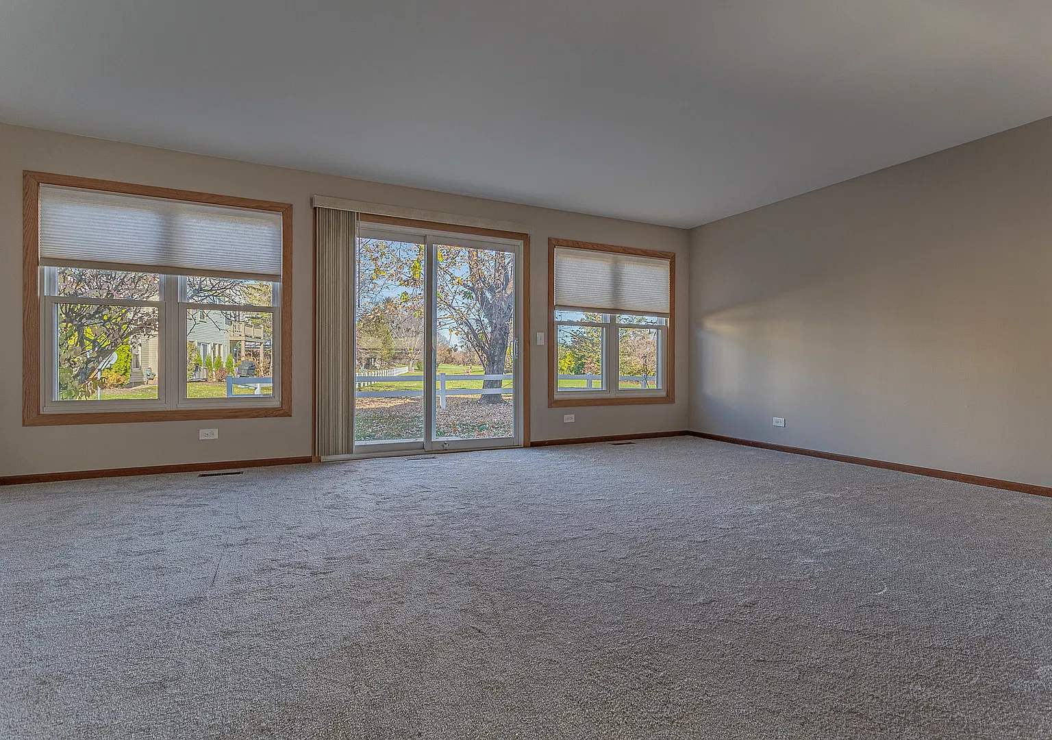 2 bed, 2.5 bath, 1200 sqft, $2,450 — Photo 4