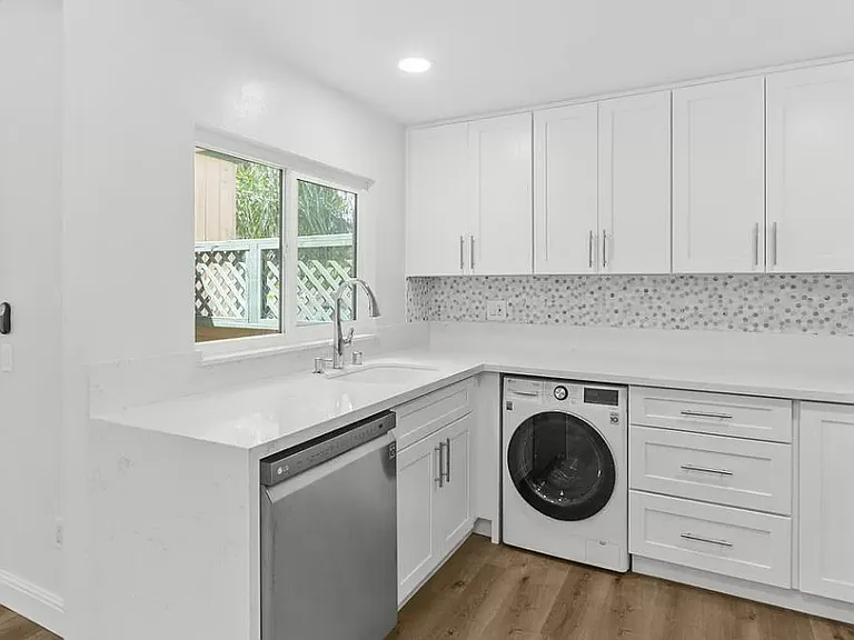 8703 Lake Murray Blvd #6 — Photo 2