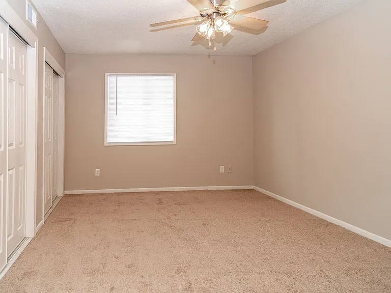 Citadel Apartments — Photo 29