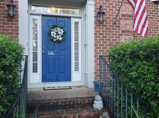10 Merritt Dr, Poquoson, VA 23662