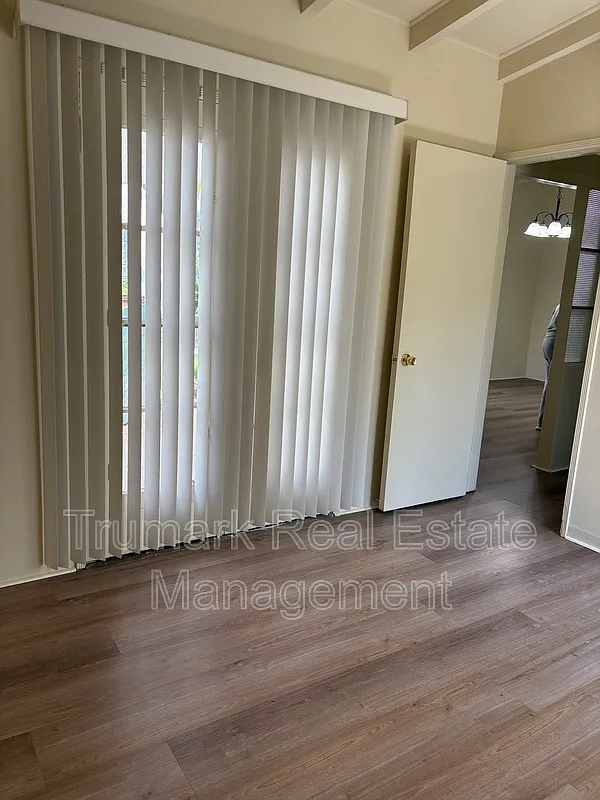 1 bed, 1.0 bath, $1,550 — Photo 2