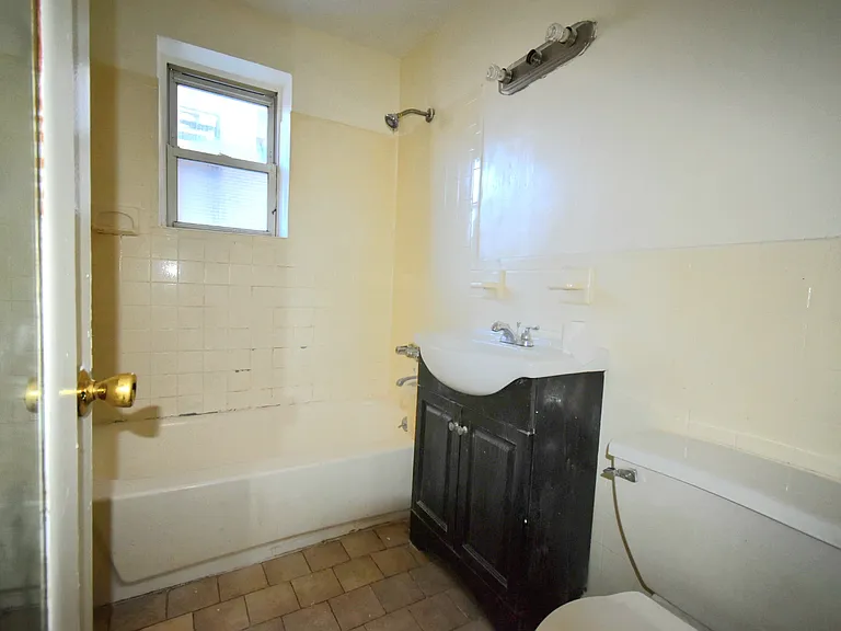 58 Underwood St #B8 — Photo 4