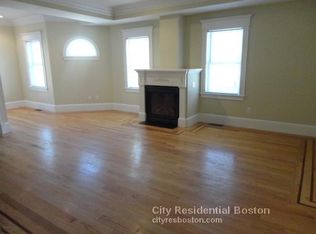 144 D St #2, South Boston, MA 02127