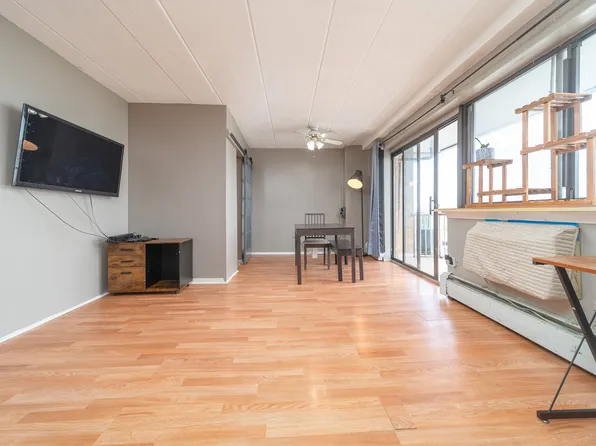 92-29 Queens Boulevard 14B image 3 of 17