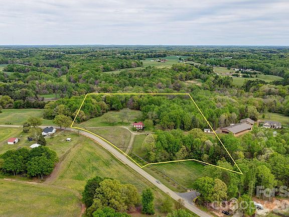 4th image of 10340 Unity Church Rd