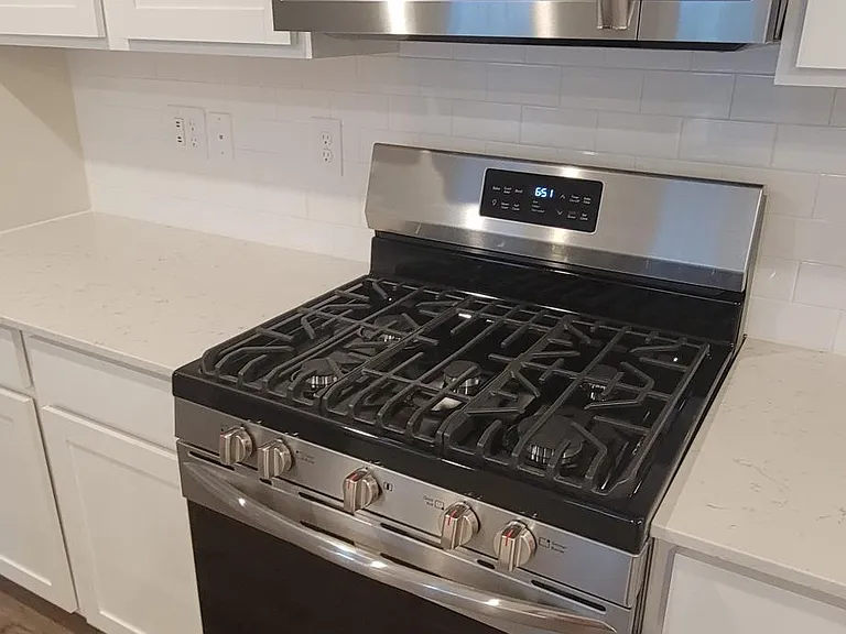 Frigidaire Gallery_ 30" stainless steel and black freestanding smoothtop quick-clean range with auto shutoff

Frigidaire Gallery_ stainless steel and black over-the-range microwave oven with venting system

Frigidaire Gallery_ stainless steel and black 4-